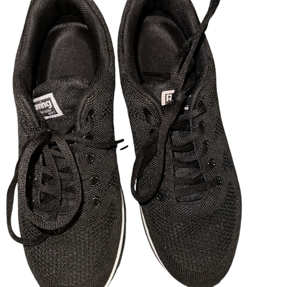 running sneakers - Picture 3 of 3